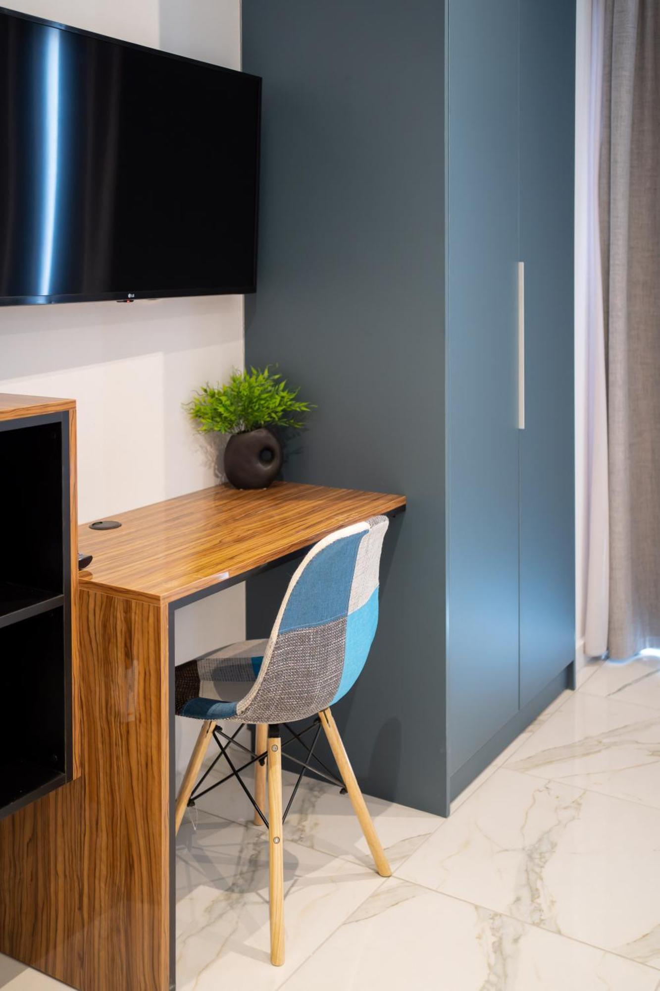 Δ17 Suites & Apartments Лариса Екстер'єр фото